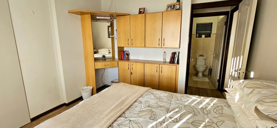 2 Bedroom Property for Sale in De Kelders Western Cape